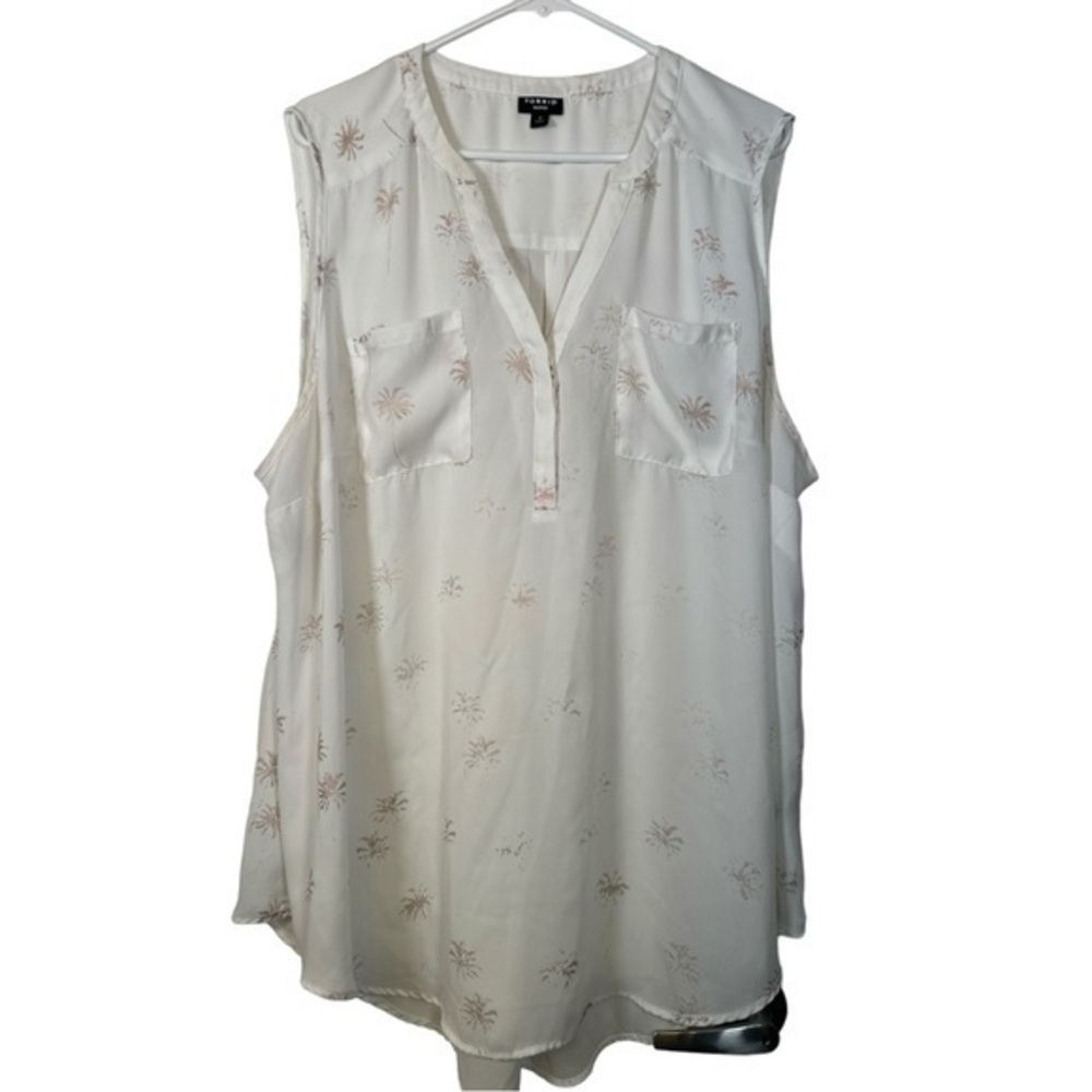 Torrid Harper White Palm Tree Print Sleeveless V-Neck Blouse Size 3 EUC #6142